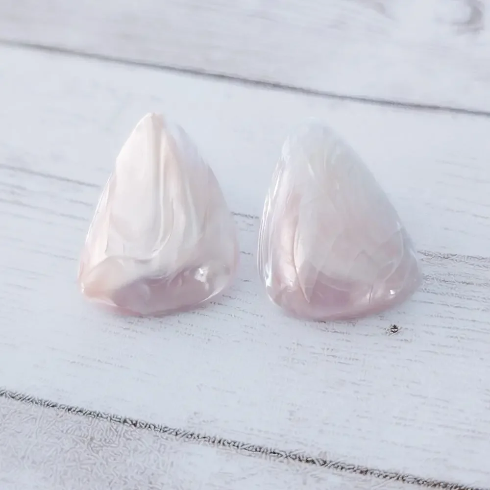 Vintage Clip On Earrings Pearlescent Light Pink Statement Retro 1 & 1/8